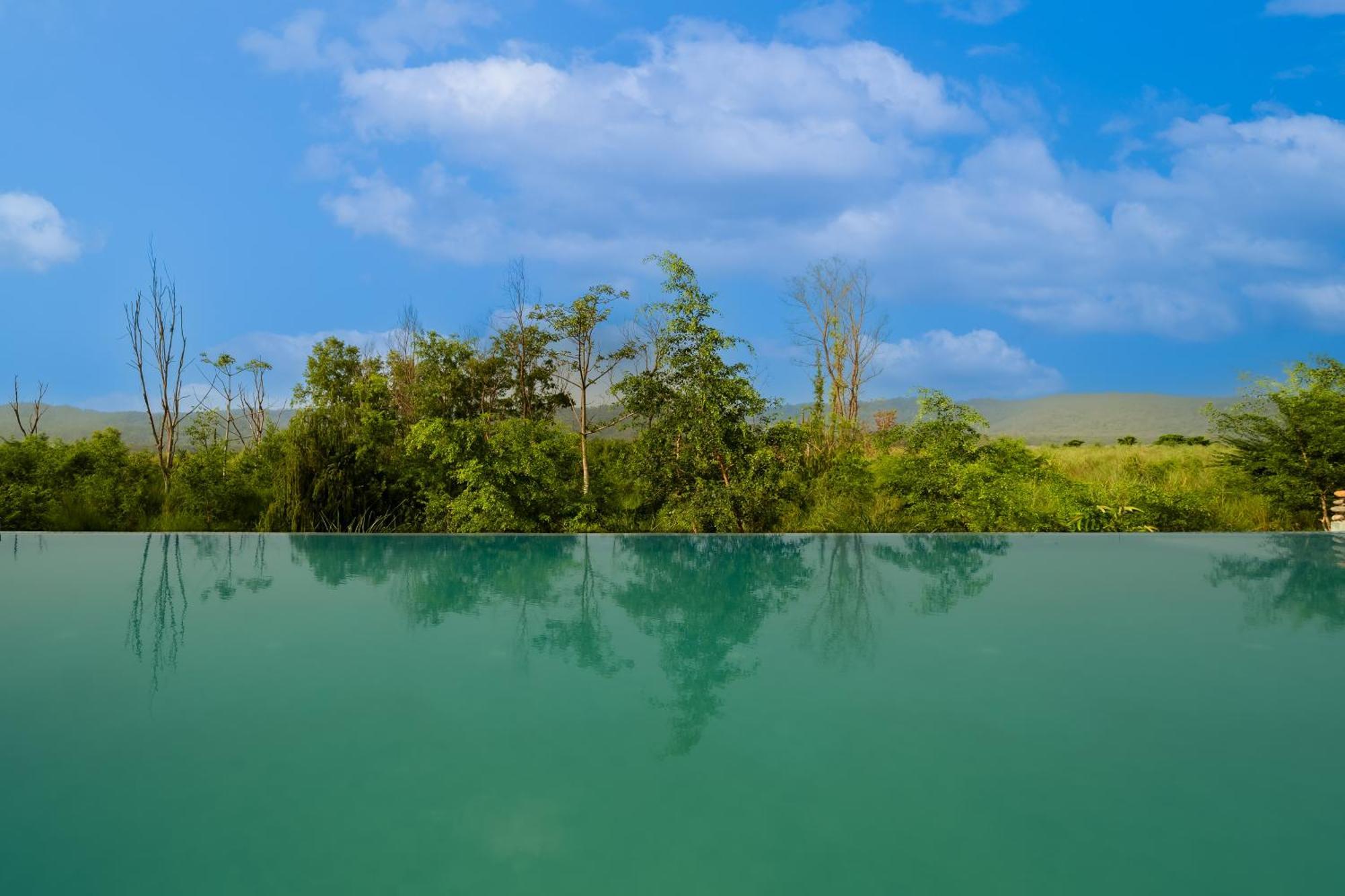 Sanctuary Chitwan National Park Dış mekan fotoğraf